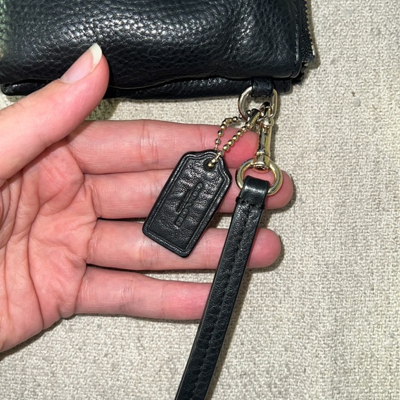 Coach Pebble Leather Wallet - Picture 7 of 7